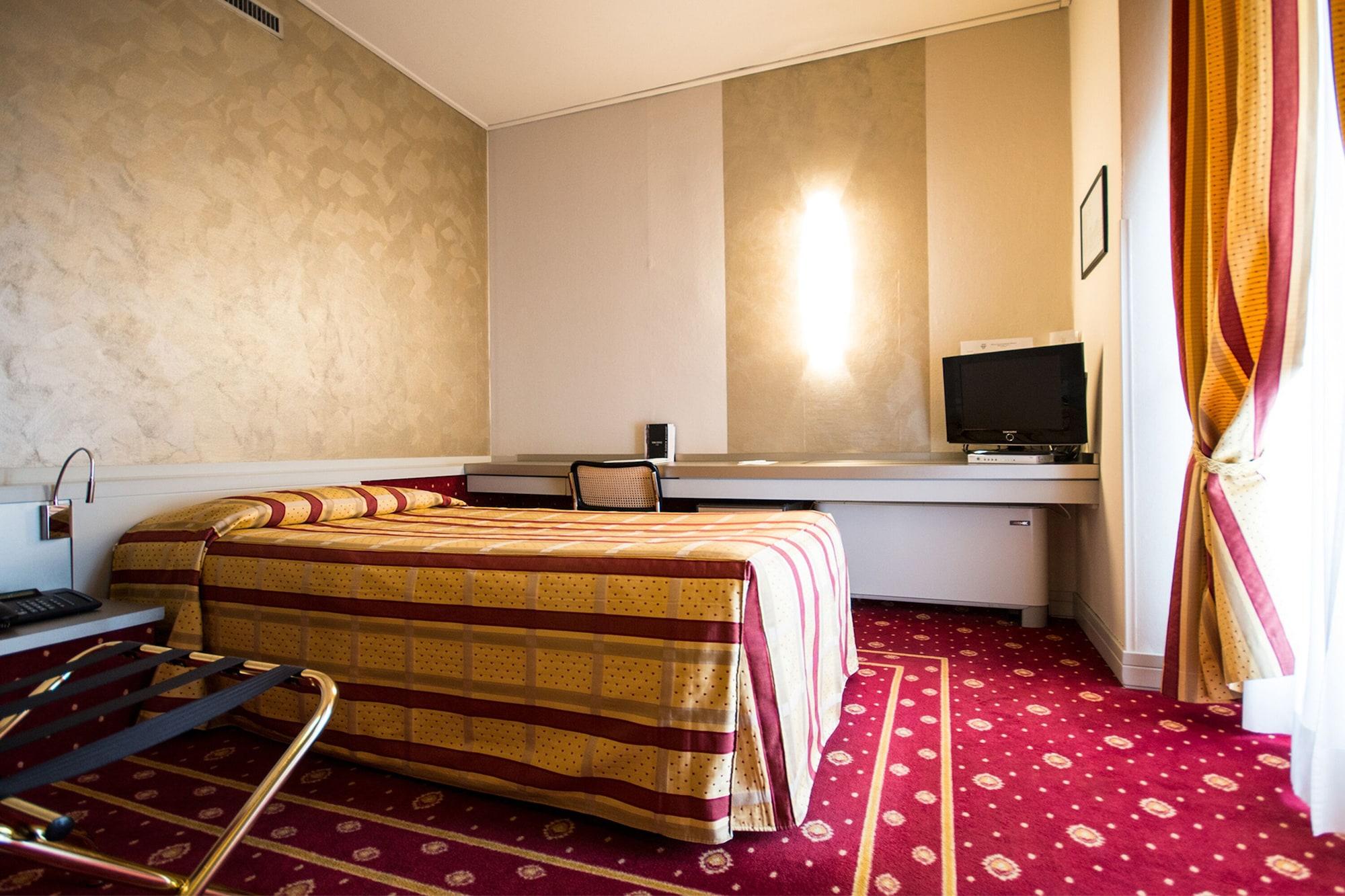 Hotel Excelsior San Marco Бергамо Экстерьер фото